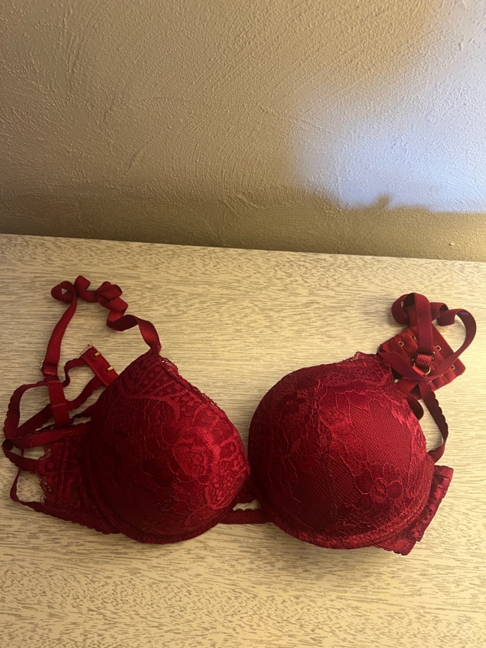 Red Lace Push-Up Bra with Strappy Back